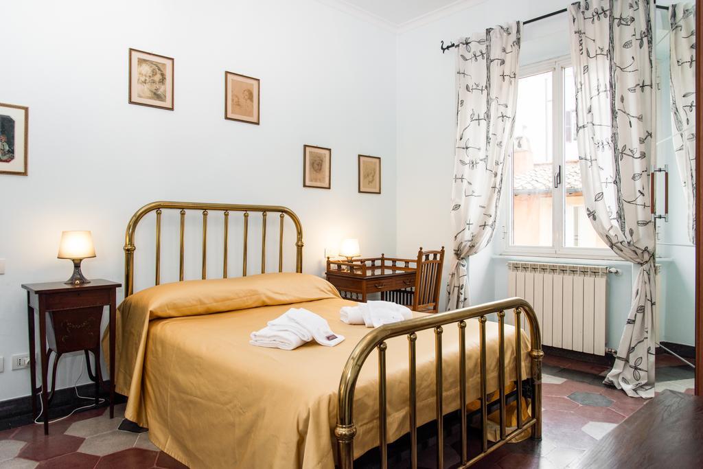 Holidays Banchi Vecchi Apartment *